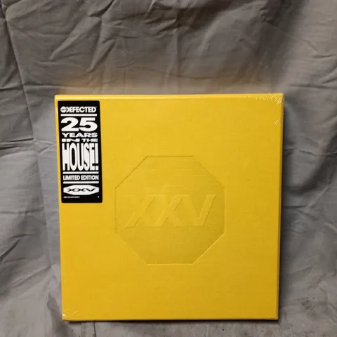 SEALED DEFECTED XXV: 25 YEARS IN THE HOUSE! LIMITED EDITION BOOK