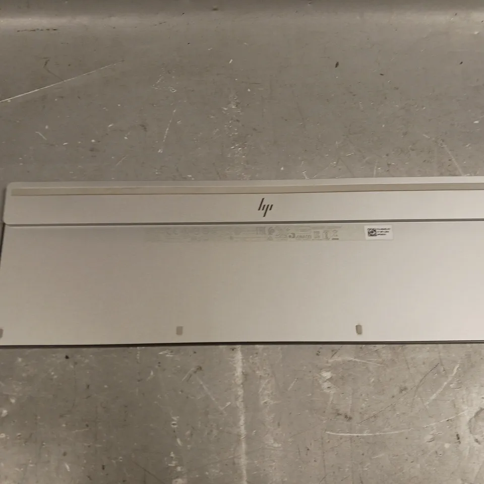 HP WIRELESS KEYBOARD 