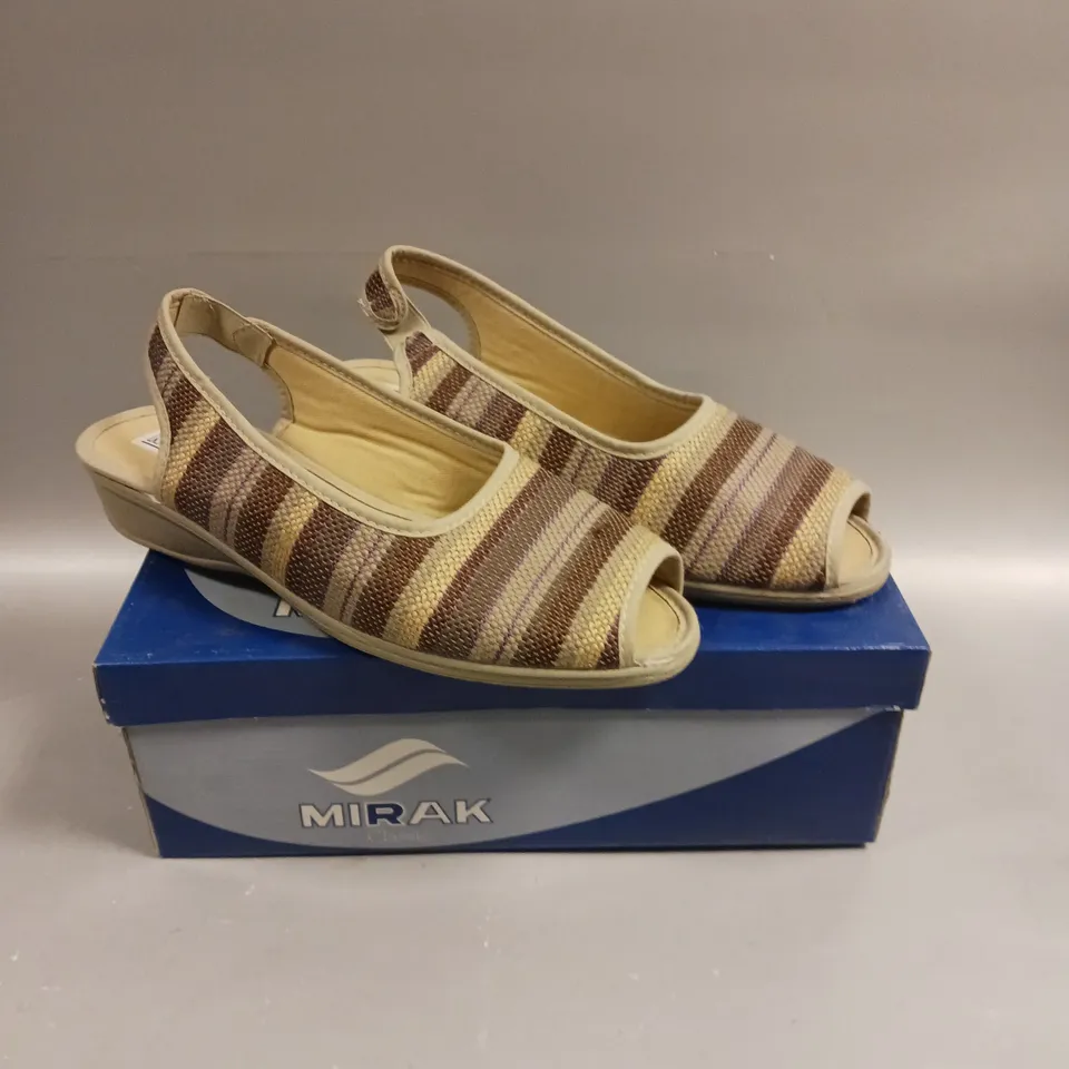 BOXED PAIR OF MIRAK CLASSIC CARLA OPEN TOE SHOES IN BROWN - 7.5