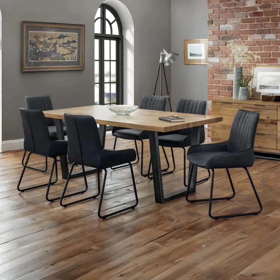 BOXED JULIAN BOWEN BROOKLYN DINING TABLE - OAK/GUNMETAL (1 BOX)