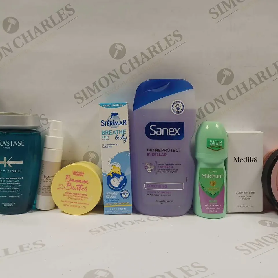 BOX OF APPROX 20 ASSORTED ITEMS TO INCLUDE - MEDIK 8 BLEMISH SOS - SANEX BIOME PROTECT - UMBERTO GAINNINI BANANA & BUTTER ECT 