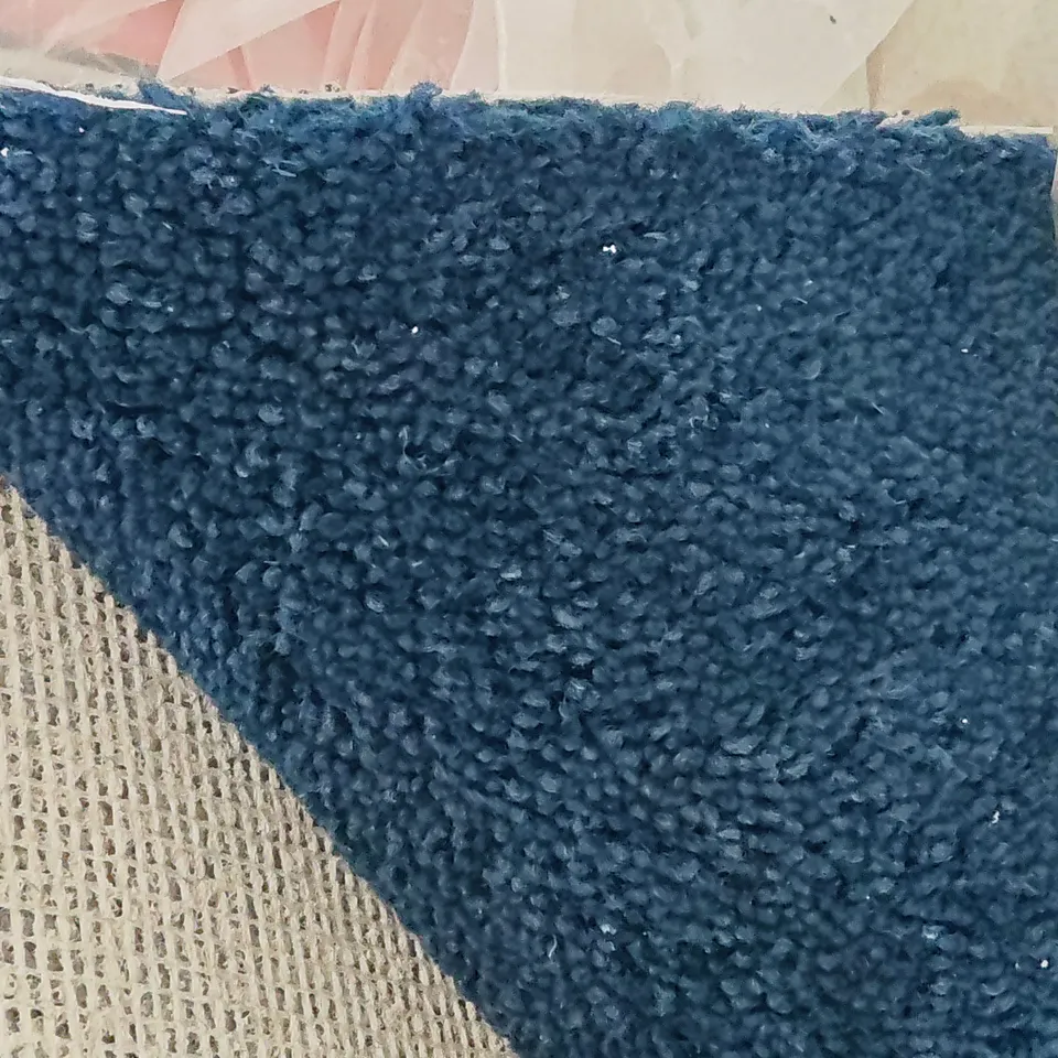 QUALITY BAGGED AND ROLLED DURHAM TWIST 50 CARPET IN NAVY BLUE- APPROXIMATELY LENGTH 3.2M WIDTH 5M