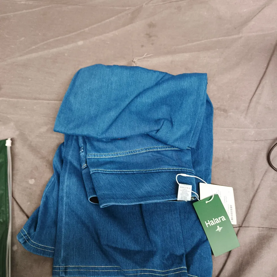 HALARA WIDE LEG JEANS – PETITE, UK M