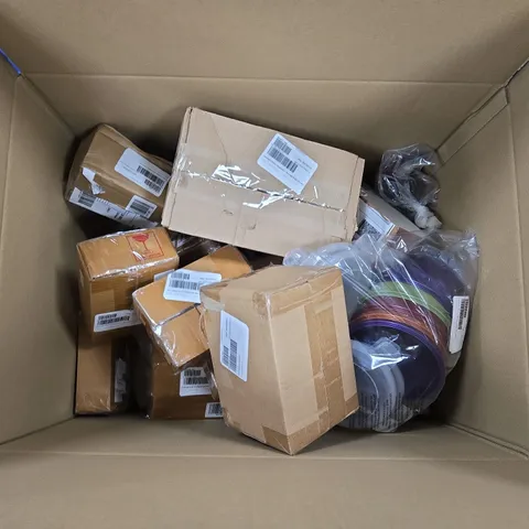 APPROXIMATELY 20 ASSORTED ITEMS TO INCLUDE LOCK 7 LOCK LUNCH BOX, MICROWAVE BOWLS, INSULATED MUG, ETC