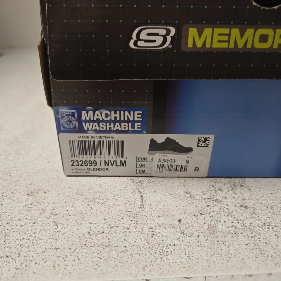 SKECHERS MEMORY FOAM TRAINERS – BLACK, UK 8