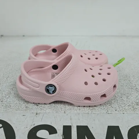 CROCS KIDS' PINK CLASSIC CLOGS - SIZE C9