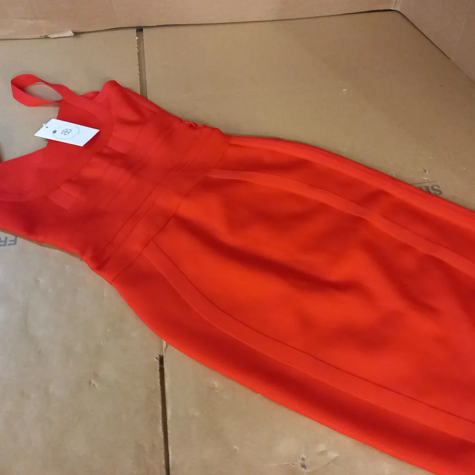 BELLA BARNETT RED BANDAGE DRESS - S