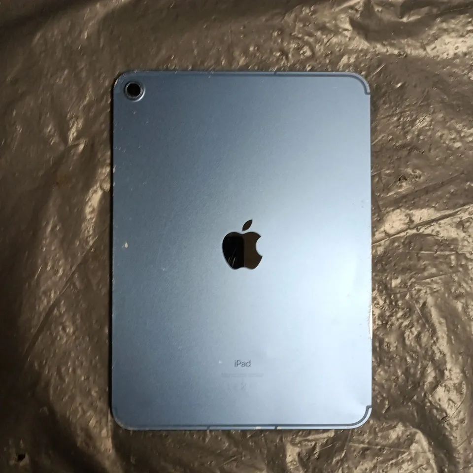 APPLE IPAD TABLET - A2757