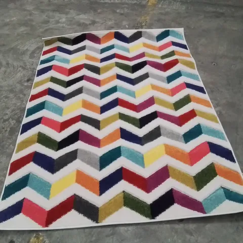 QUALITY DESIGNER AREA RUG - APPROXIMATELY 170X120CM