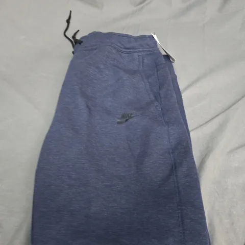 NIKE LOGO FLEECED TRACKSUIT BOTTOMS SIZE L