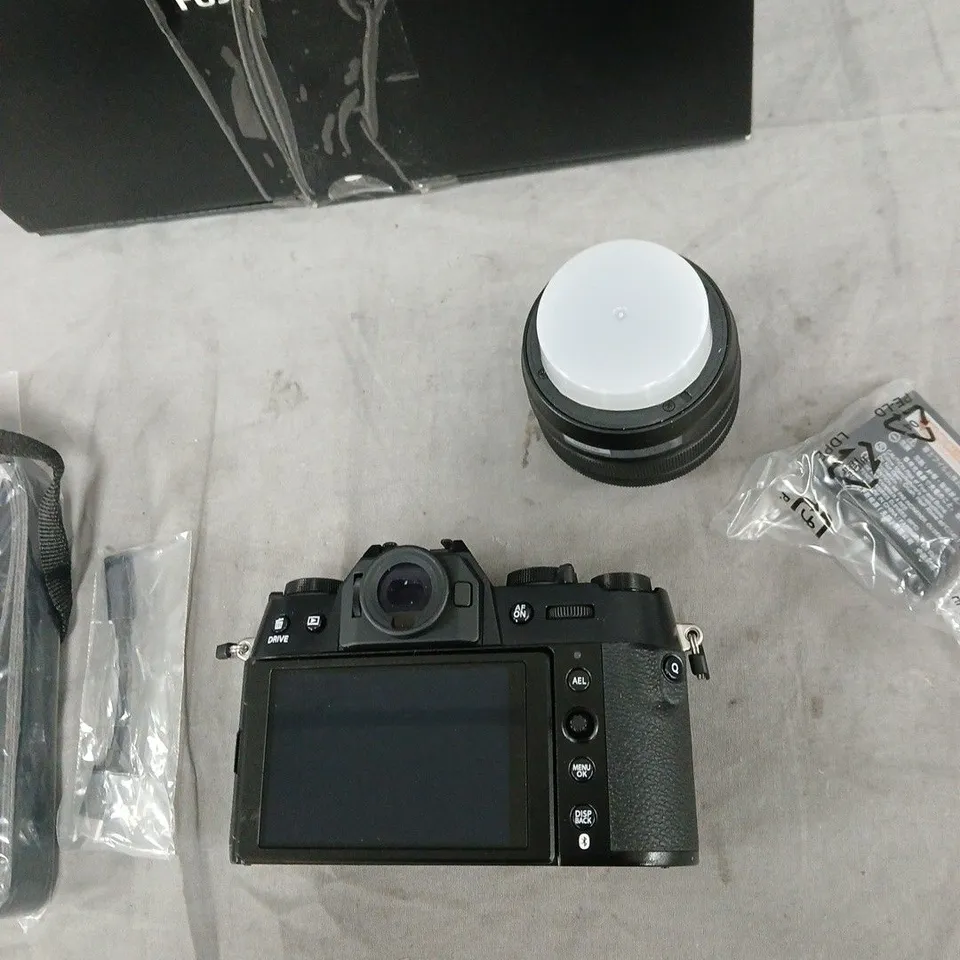 FUJIFILM X-T50 MIRRORLESS CAMERA WITH XC 15-45MM F3.5-5.6 OIS PZ KIT – BLACK