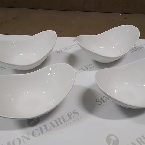 BOX CONTAINING 4 PORCELAIN DISHES