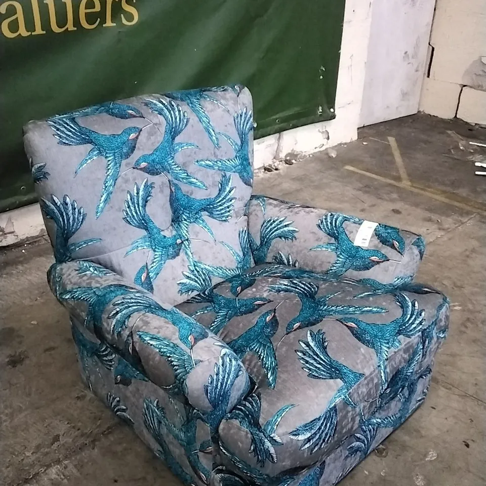 QUALITY BRITISH DESIGNER LOUNGE CO ARMCHAIR PARADISE BIRD GREY FABRIC 