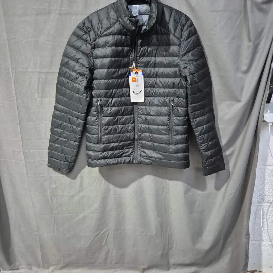 BOX OF APPROXIMATLEY 25 SORTED CLOTHING ITEMS INCLUDING HIGHLAND COW JUMPER, DECATHLON COAT AND PARIS TRACKSUIT