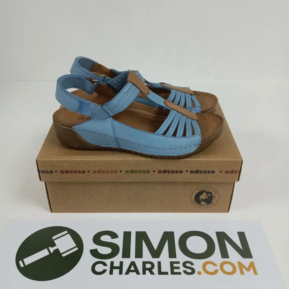 BOXED PAIR OF ADESSO OPEN TOES SANDALS IN BLUE - SIZE 39