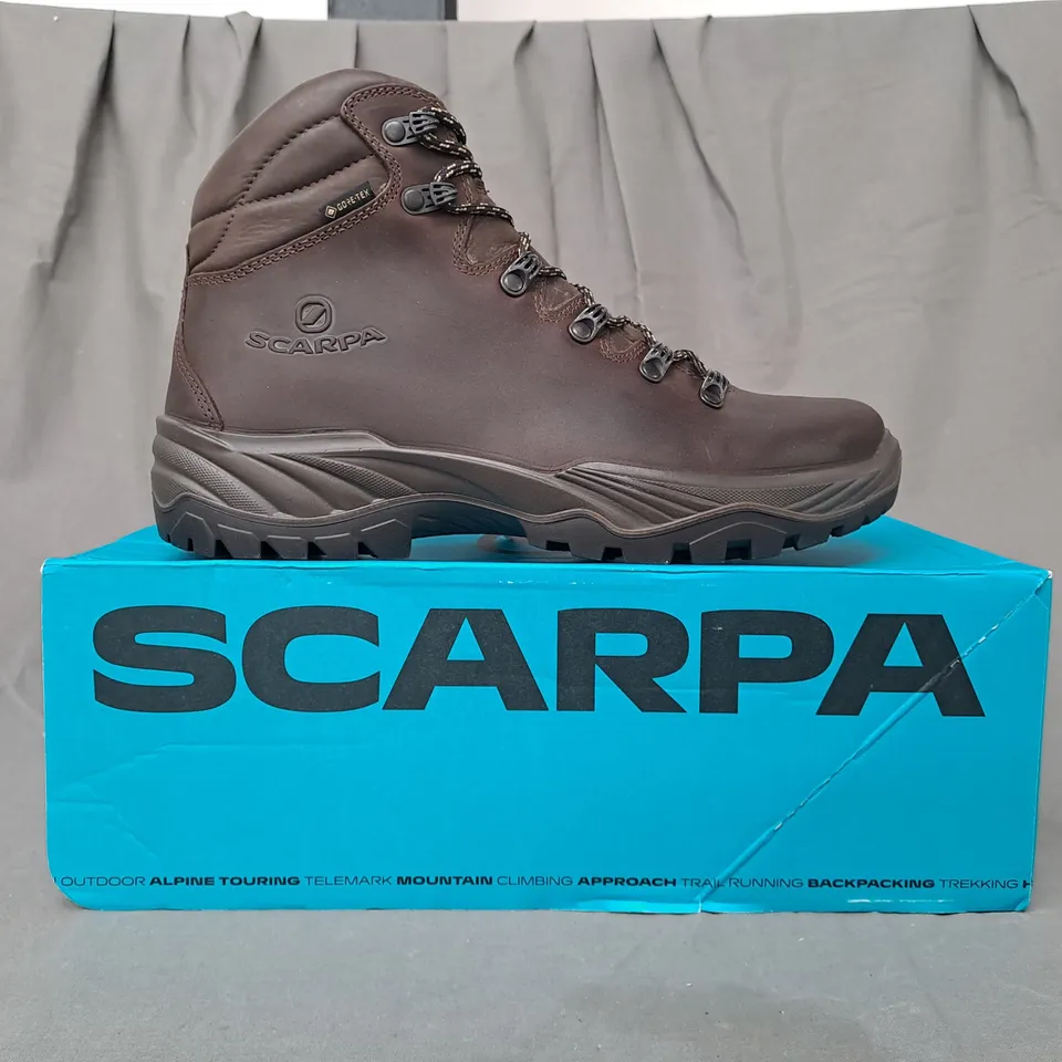 BOXED PAIR OF SCARPA TERRA GTX BOOTS IN BROWN UK SIZE 7