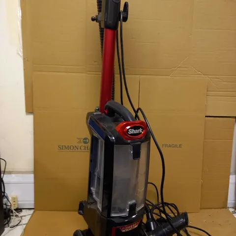 SHARK UPRIGHT VACUUM CLEANER