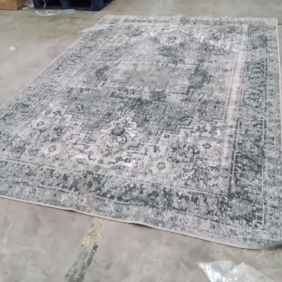 QUALITY DESIGNER AREA RUG - APPROXIMATELY 290X200CM