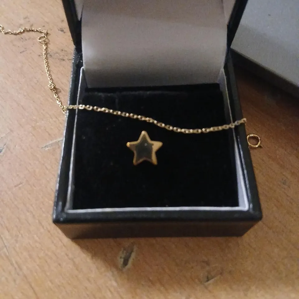 OUTLET GOLD 9CT ITALIAN GOLD STAR BRACELET 1.10G