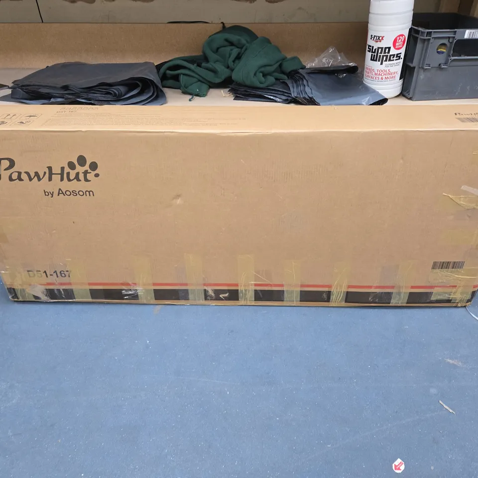 PAWHUT BY AOSOM RABBIT HUTCH / GUINEA PIG HUTCH – ONE SIZE, BOXED
