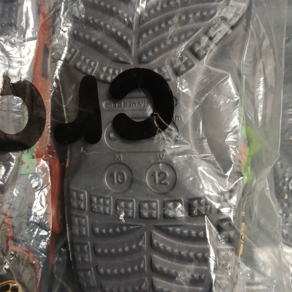 CROCS DISNEYS CARS SIZE M10 W12