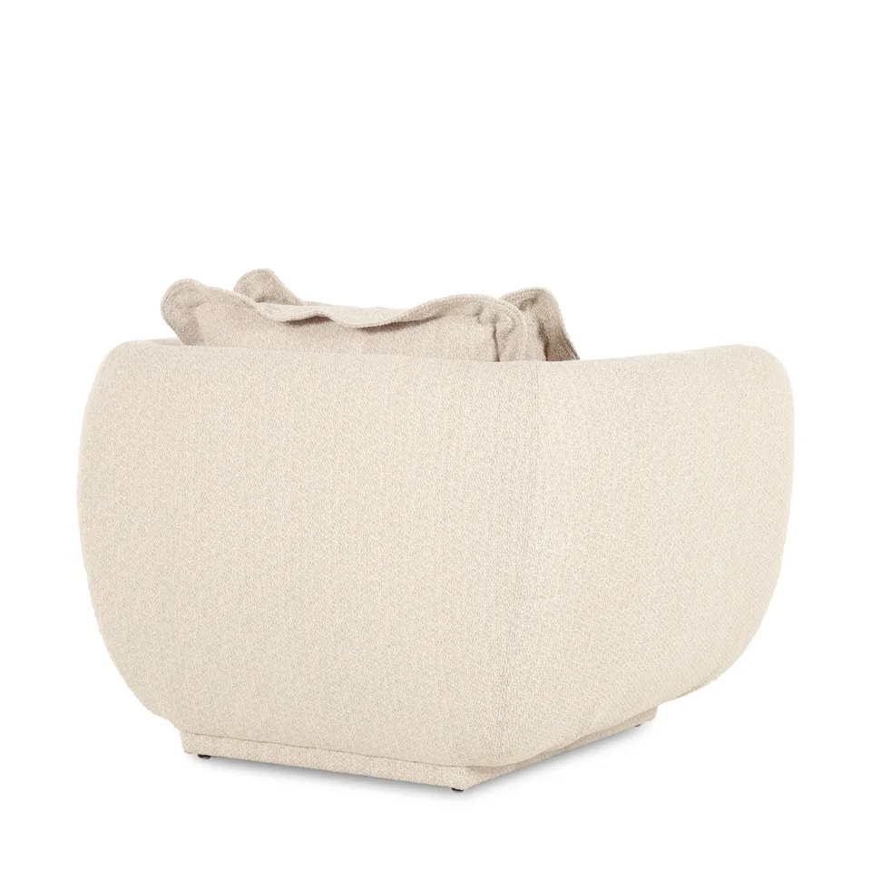 BRAND NEW BOXED BAIE SNUGGLER CHAIR IN FORZA FABRIC WITH 2 SCATTER CUSHIONS - NATURAL