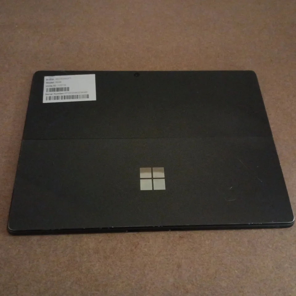 MICROSOFT SURFACE TABLET – MODEL 2038