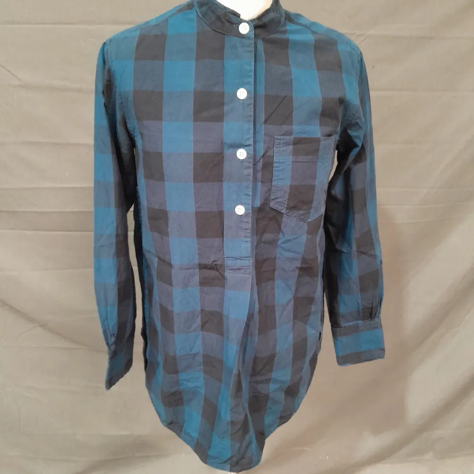 TOAST BUTTON UP SHIRT IN BLUE PLAID SIZE 6