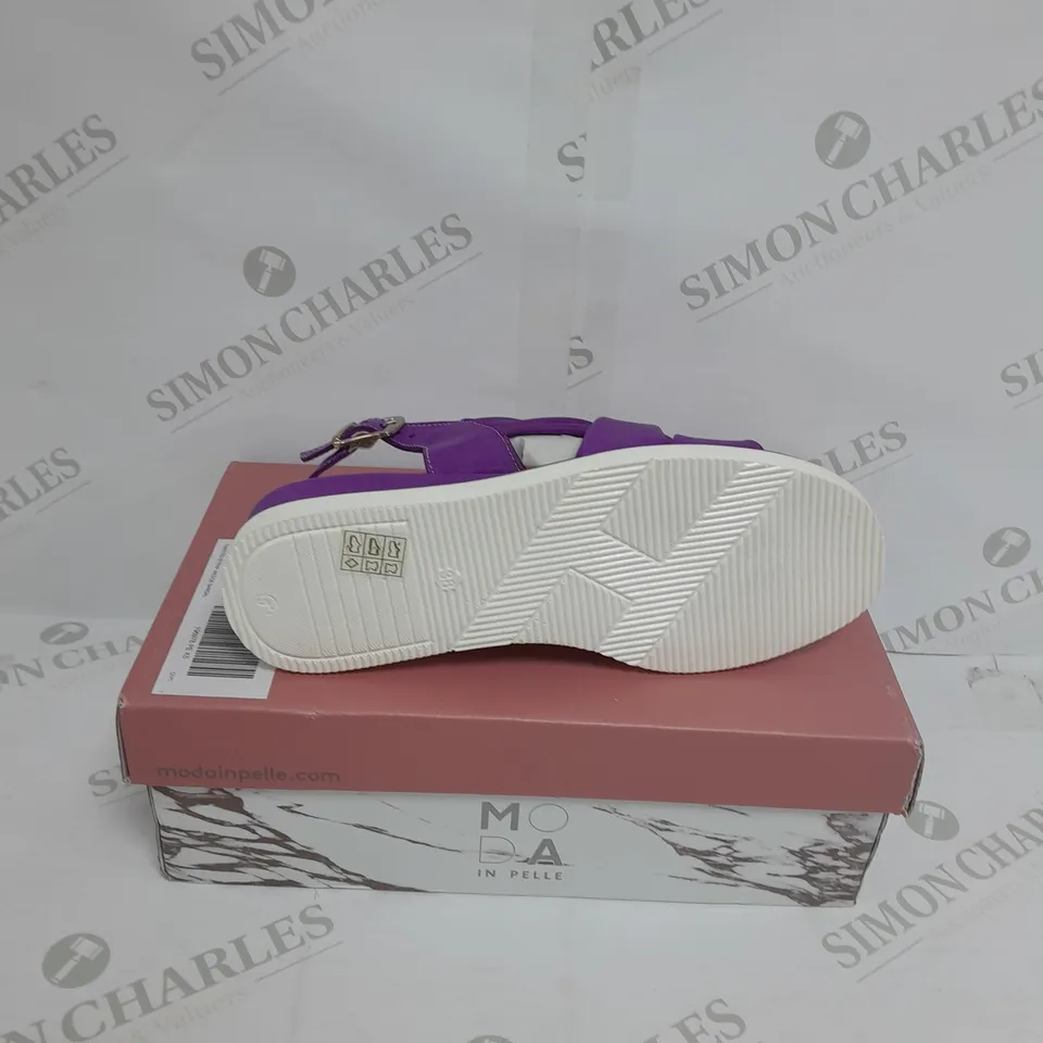 BOXED MODA IN PELLE OLANNA SANDAL SIZE 5