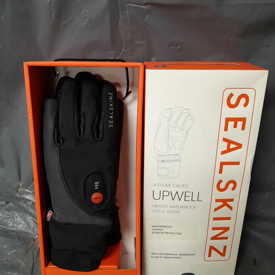 BOXED SEALSKINZ UPWELL HEATED WATERPROOF CYCLE GLOVES IN BLACK