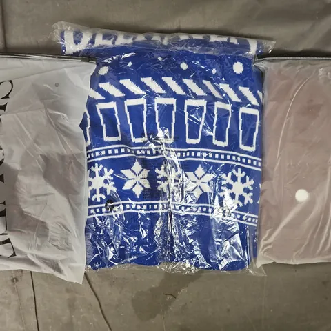 BOX OF APPROXIMATELY 20 ASSORTED CLOTHING AND FASHION PRODUCTS IN VARIOUS STYLES AND SIZES - COLLECTION ONLY