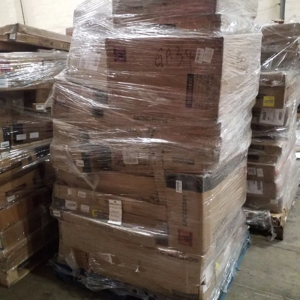 PALLET CONTAINING ASSORTED PRODUCTS INCLUDING BOOKCASE, SHOE BOXES & SUN LOUNGER