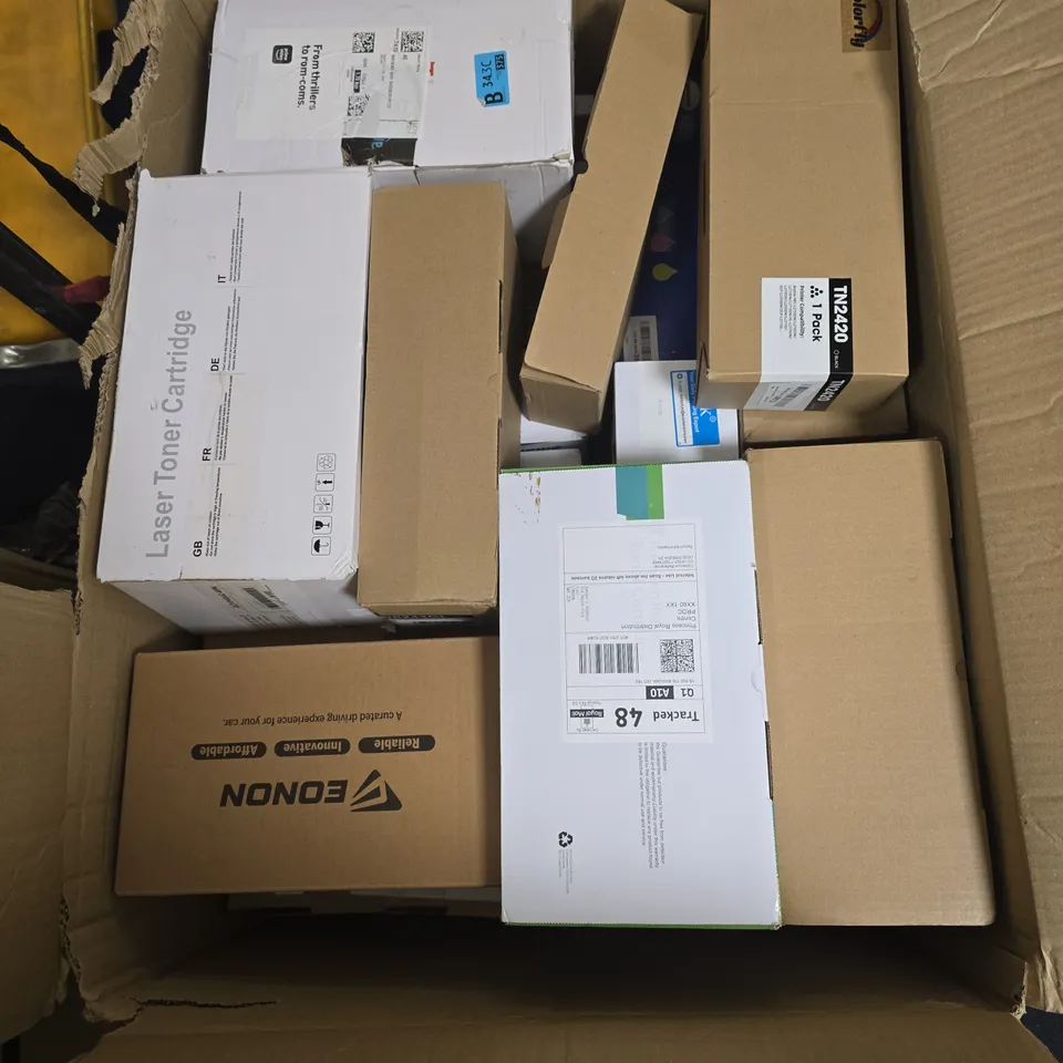 BOX OF APPROXIMATELY 10 ASSORTED PRINTER CARTRIDGES INCLUDING PREMIUM REPLACEMENT COMPATIBLE TONER CARTRIDGE, KYDO TONER CARTRIDGE AND COLORFLY BLACK TONER CARTRIDGE