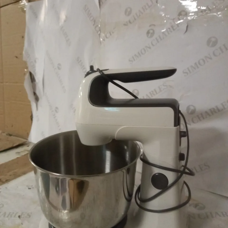 BREVILLE MIXER 