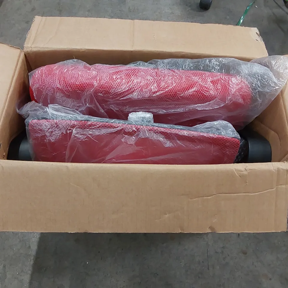 BOXED RED CUSHIONED MESH OFFICE SWIVEL CHAIR 