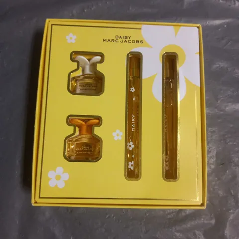 BOXED DAISY MARC JACOBS FRAGRANCE COLLECTION