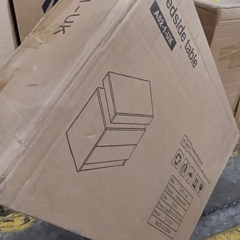 BOXED BEDSIDE TABLE - WHITE (1 BOX)
