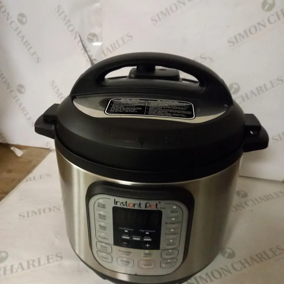 INSTANT POT DUO ELECTRIC PRESSURE COOKER 