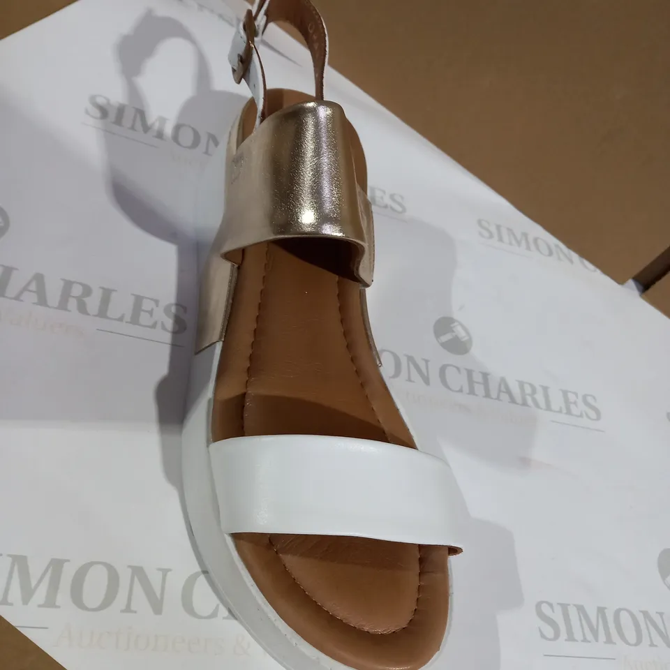MODA WHITE AND GOLD SANDAL SIZE 8