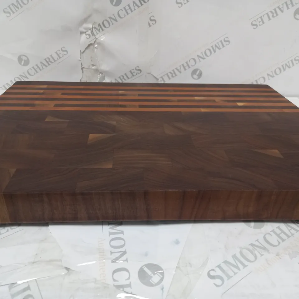 BOXED WOODEN END GRAIN CHOPPING BOARD