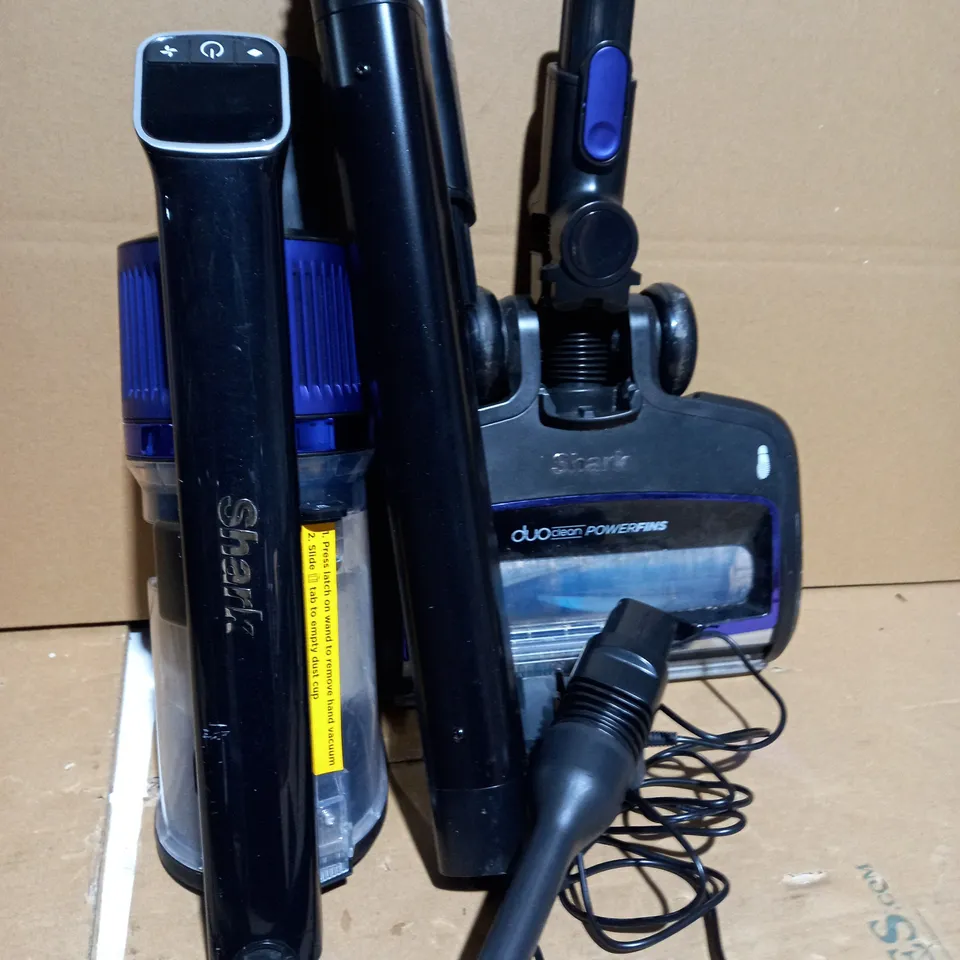 SHARK CORDLESS STICK VACUUM IZ390UKTQ
