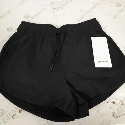 LULULEMON INNER GLOW HR SHORTS 3 INCH - SIZE 6