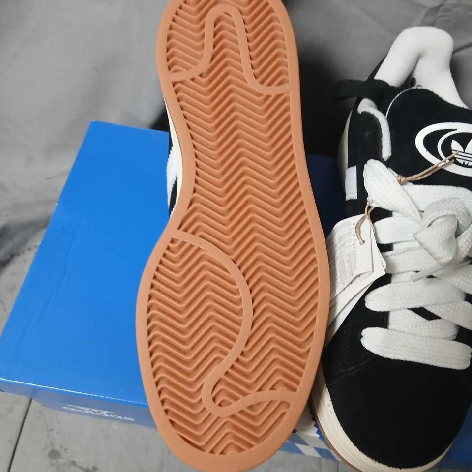 ADIDAS CAMPUS SNEAKERS – BLACK/WHITE, UK 6.5 (US 7) – MEN'S SHOES