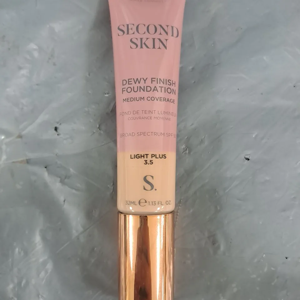 SCULPTED BY AIMEE CONNOLLY SECOND SKIN DEWY FINISH FOUNDATION - LIGHT PLUS 3.5 (32ML)