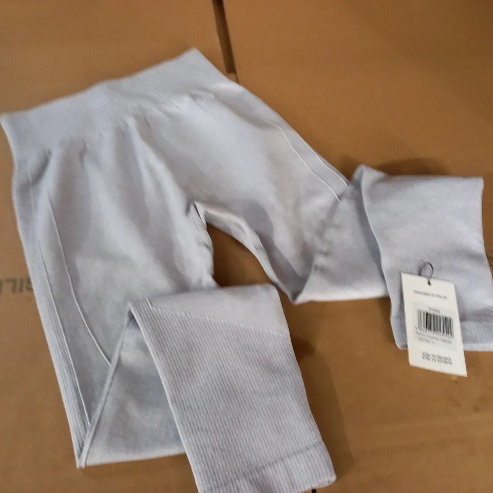 AYBL MOTION SEAMLESS LEGGINGS IN LIGHT GREY - S