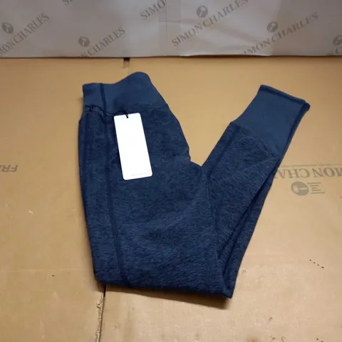 ALO YOGA PANTS SIZE M