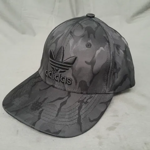 ADIDAS CAP IN BLACK