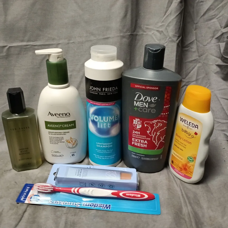 APPROXIMATELY 15 ASSORTED COSMETICS ITEMS TO INCLUDE WELEDA BABY BODY LOTION, TED BAKER BODY SPRAY, DOVE MEN+CARE BODY + FACE WASH, ETC