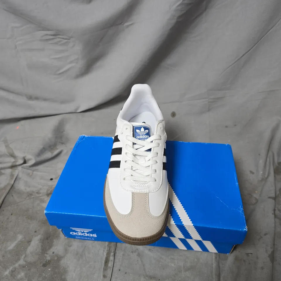 ADIDAS SAMBA SNEAKERS – WHITE WITH BEIGE SUEDE TOE, GUM SOLE (ORIGINAL BOX) SIZE 6