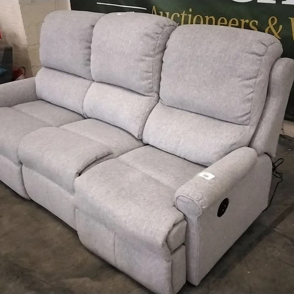 QUALITY BRITISH DESIGNED & MANUFACTURED G PLAN NEWMARKET 3 SEATER POWER RECLINER PIERO SILVER FABRIC SOFA